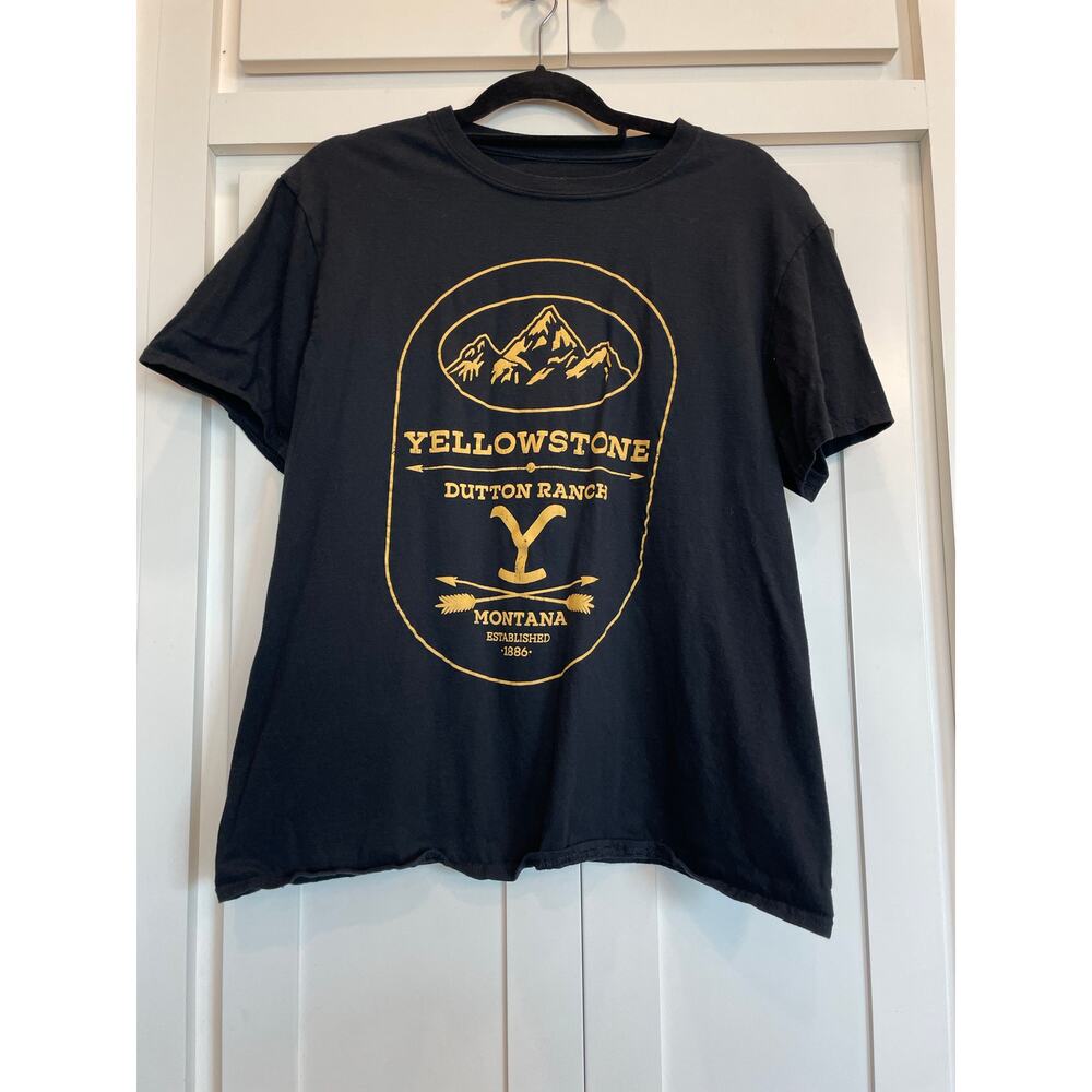 Yellowstone Black tee Paramount Network LG 100% Cotton